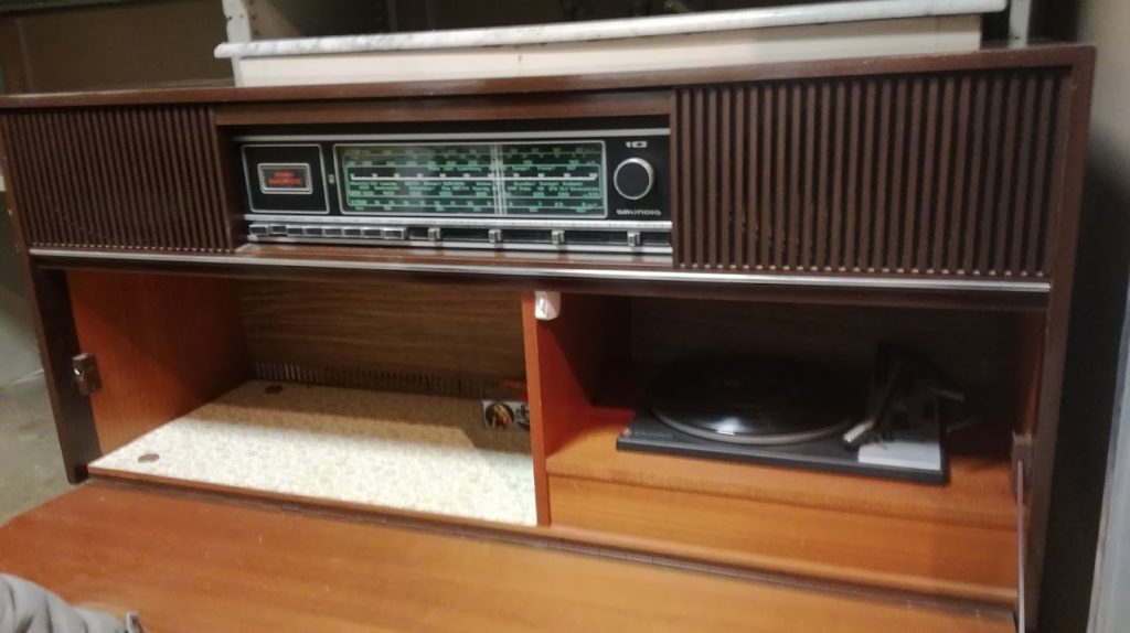 Meuble Combiné Radio/tourne-disque Vintage Schaub Lorenz Balalaika 60/65 - Occasion Bon état